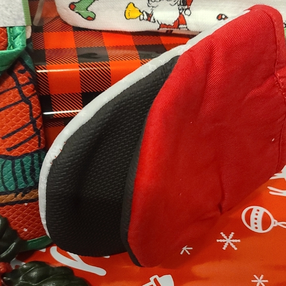 Peanuts Snoopy Kitchen HOLIDAY 3 Pc Set; Mat Towel And Oven Mitt NWT Collector - Picture 4 of 5